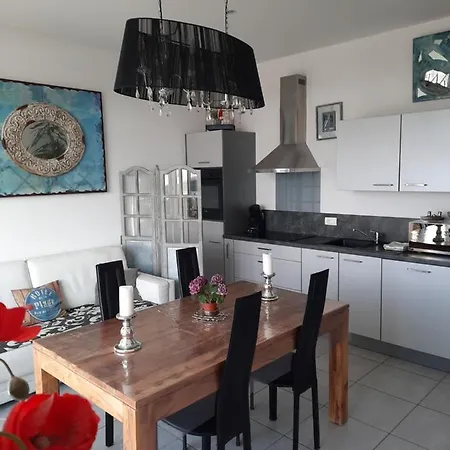 Apartment De La